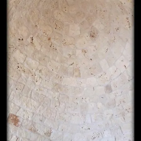 Trullo Ai Cento Sassi *