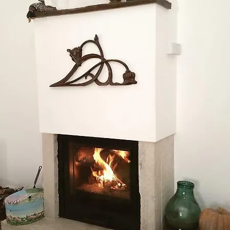 בית כפרי Trullo Ai Cento Sassi